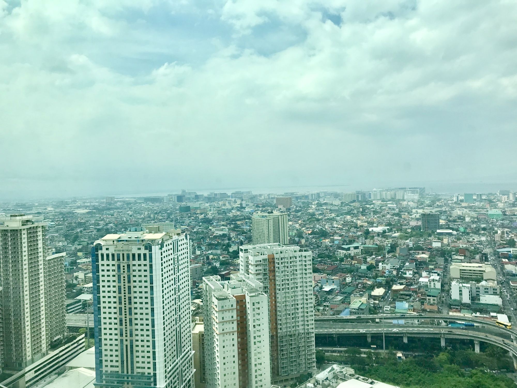 The Beacon Serviced Residences Makati City Ngoại thất bức ảnh